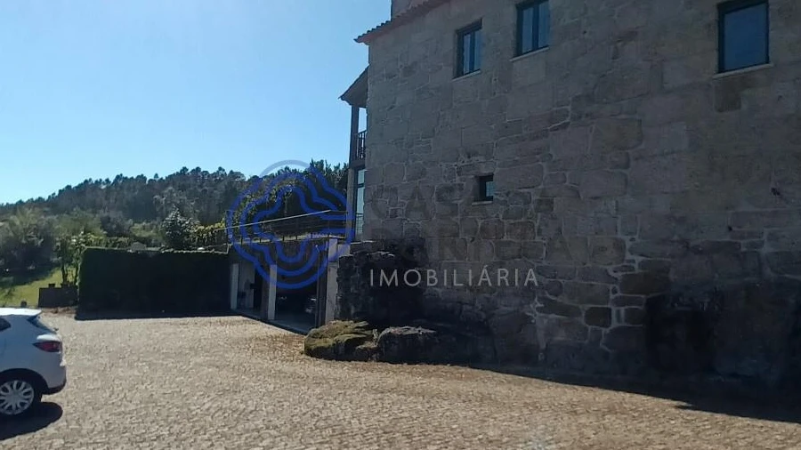 Moradia T6 para Venda em Gondar