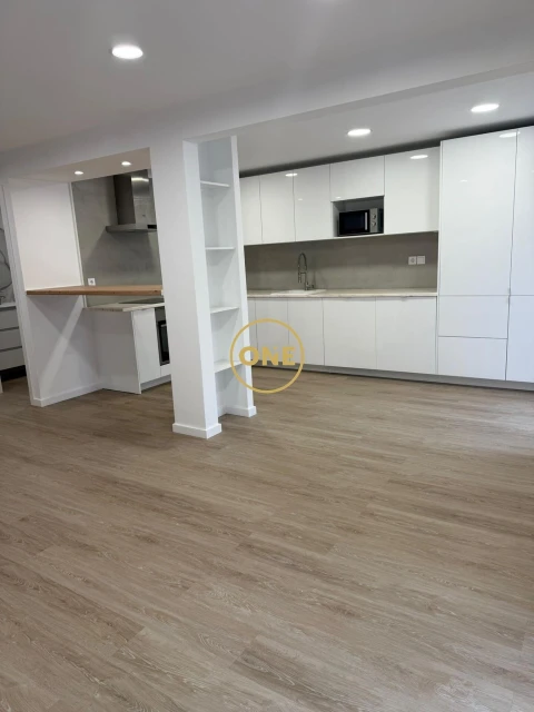 Apartamento T2 para Venda em Romeira e Várzea
