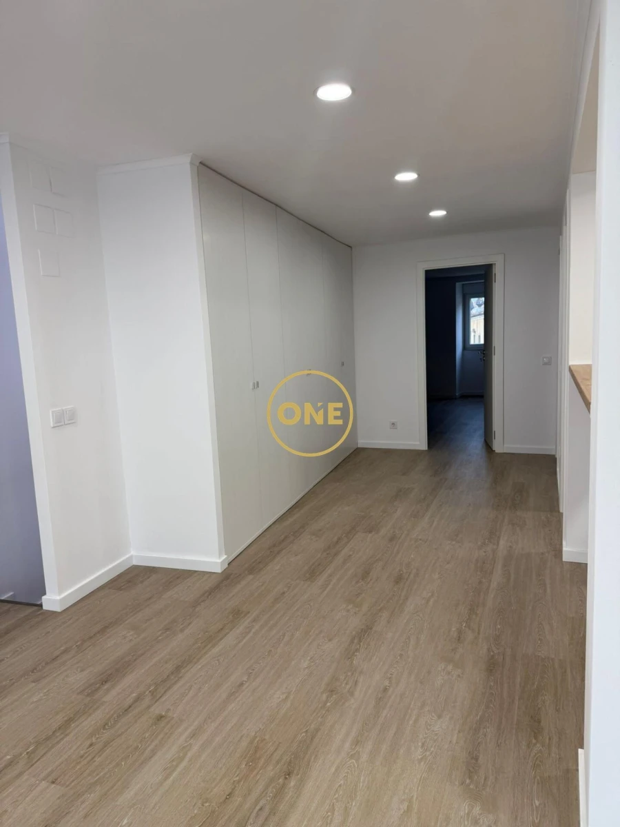 Apartamento T2 para Venda em Romeira e Várzea Foto 9