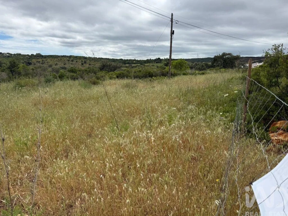 Terreno para Venda em Bensafrim e Barão de São João Foto 1