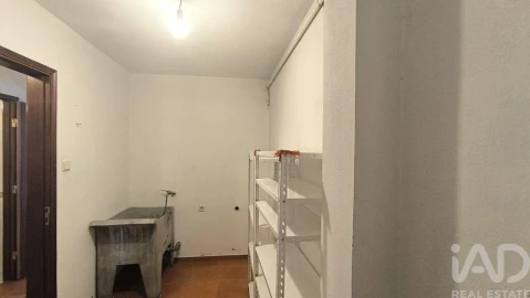 Moradia T4 para Venda em Rio de Loba