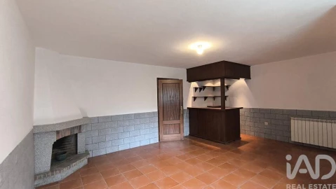 Moradia T4 para Venda em Rio de Loba