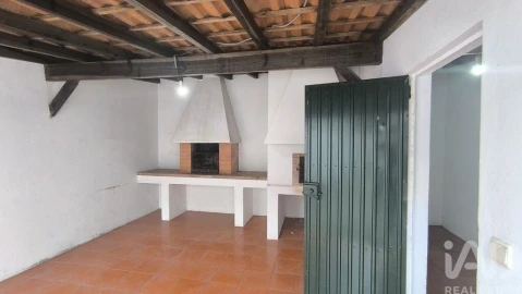 Moradia T4 para Venda em Rio de Loba