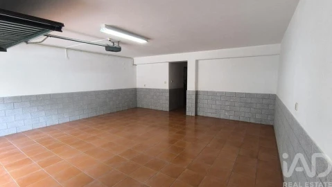 Moradia T4 para Venda em Rio de Loba