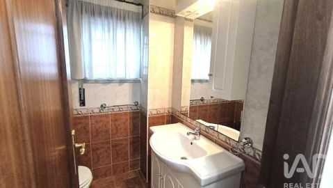 Moradia T4 para Venda em Rio de Loba