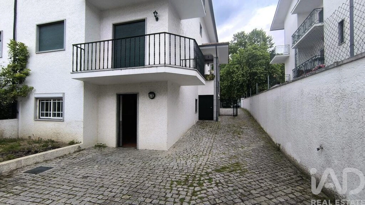 Moradia T4 para Venda em Rio de Loba Foto 30