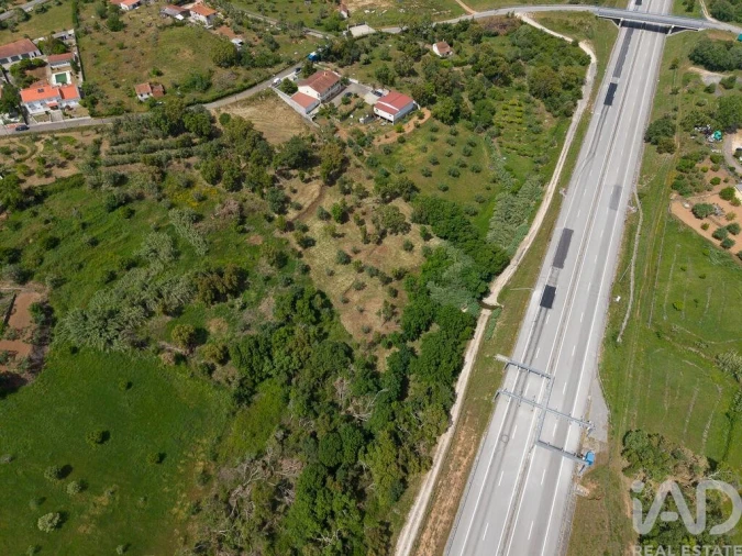 Terreno para Venda em Casais e Alviobeira Foto 12