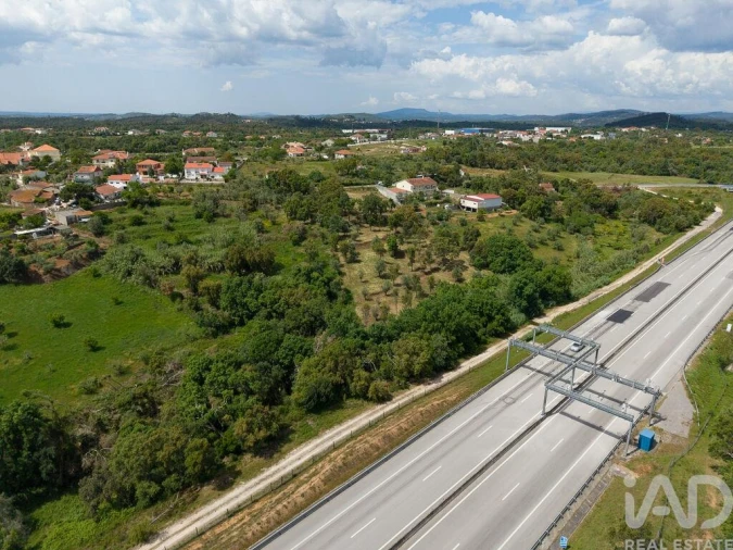 Terreno para Venda em Casais e Alviobeira Foto 10