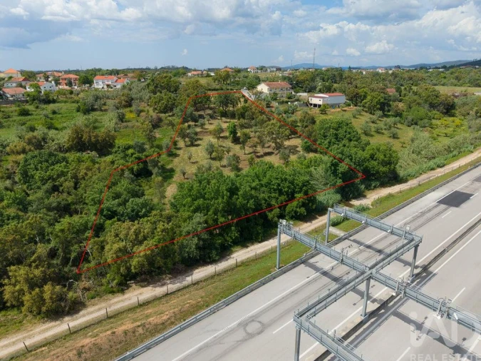 Terreno para Venda em Casais e Alviobeira Foto 14
