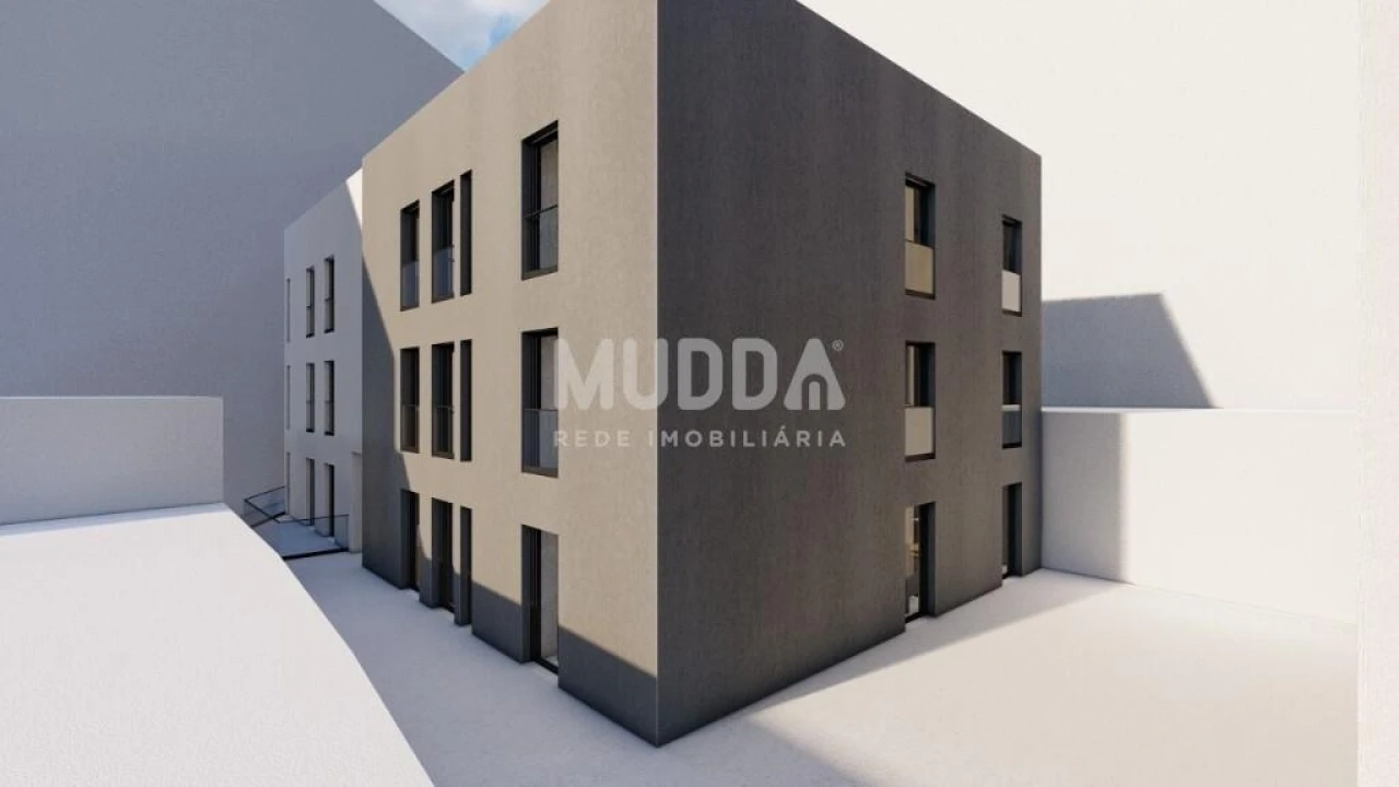 Apartamento T1 para Venda em Sé, Santa Maria e Meixedo Foto 8