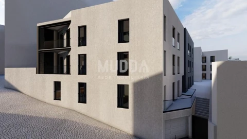 Apartamento T1 para Venda em Sé, Santa Maria e Meixedo