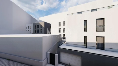 Apartamento T1 para Venda em Sé, Santa Maria e Meixedo