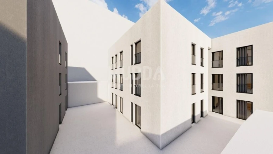 Apartamento T1 para Venda em Sé, Santa Maria e Meixedo Foto 6