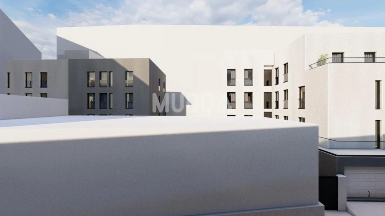 Apartamento T1 para Venda em Sé, Santa Maria e Meixedo Foto 18