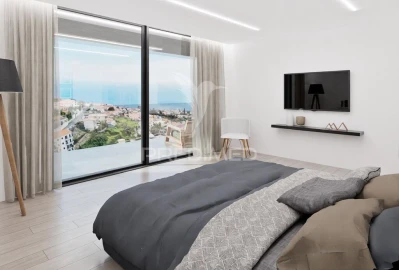 Moradia T4 para Venda em Funchal (São Pedro)