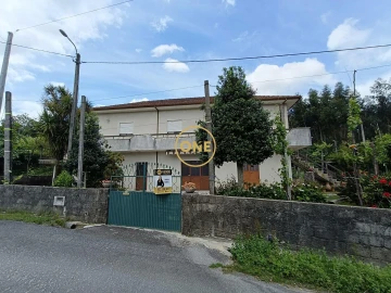 Moradia T4 para Venda em Gondoriz