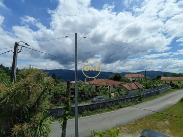 Moradia T4 para Venda em Gondoriz