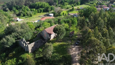 Terreno para Venda em Carvalhais e Candal