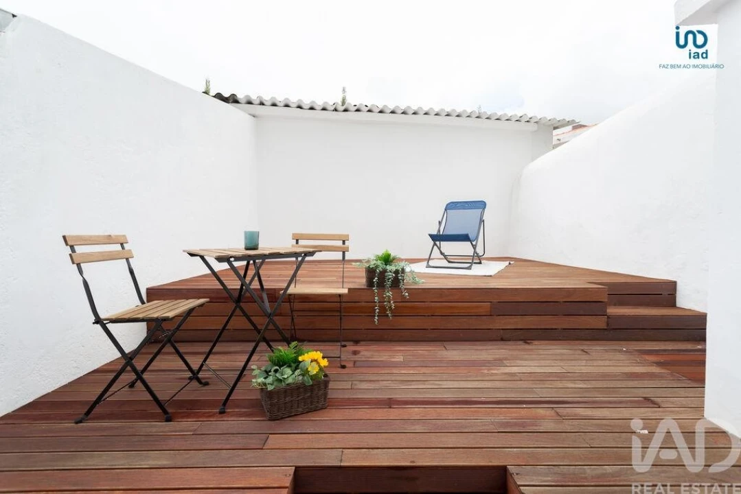 Apartamento T2 para Arrendamento em Santa Maria Maior Foto 19
