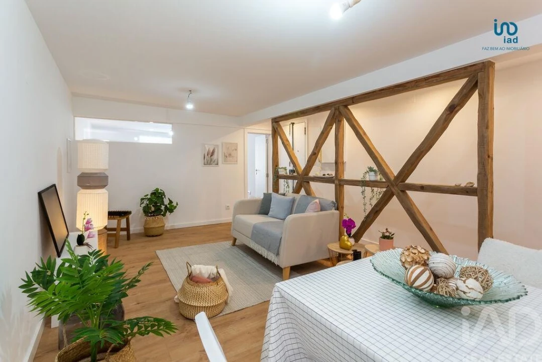 Apartamento T2 para Arrendamento em Santa Maria Maior Foto 12
