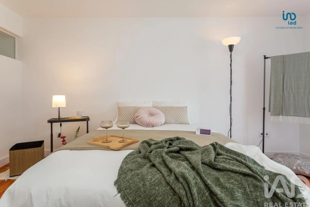Apartamento T2 para Arrendamento em Santa Maria Maior Foto 4
