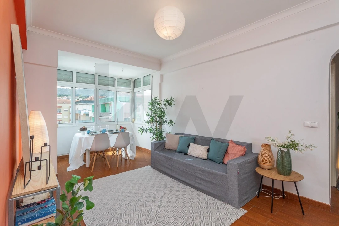 Apartamento T2 para Venda em Odivelas Foto 1