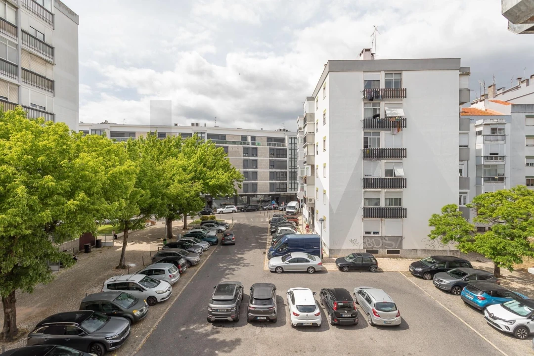 Apartamento T2 para Venda em Odivelas Foto 29