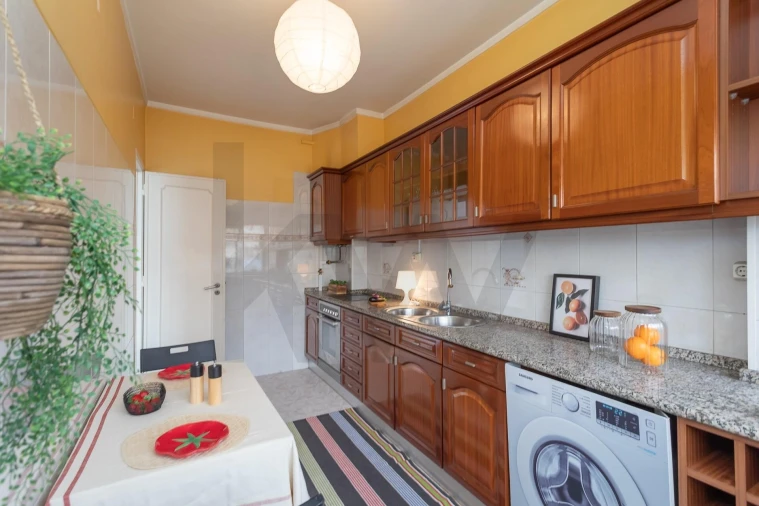 Apartamento T2 para Venda em Odivelas Foto 13