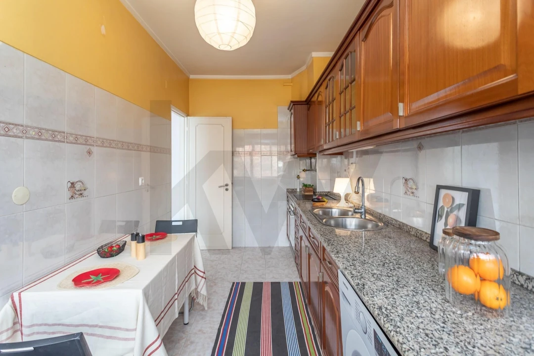 Apartamento T2 para Venda em Odivelas Foto 14