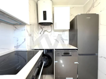 Apartamento T1 para Arrendamento em Penha de França