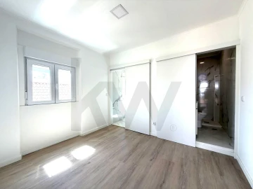 Apartamento T1 para Arrendamento em Penha de França