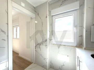 Apartamento T1 para Arrendamento em Penha de França