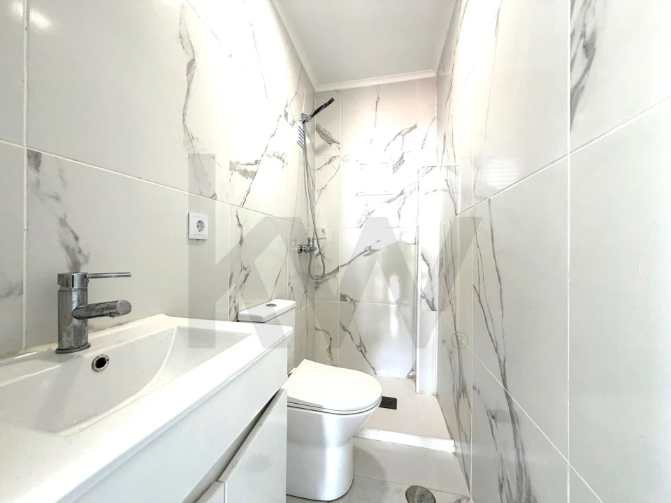 Apartamento T1 para Arrendamento em Penha de França Foto 15