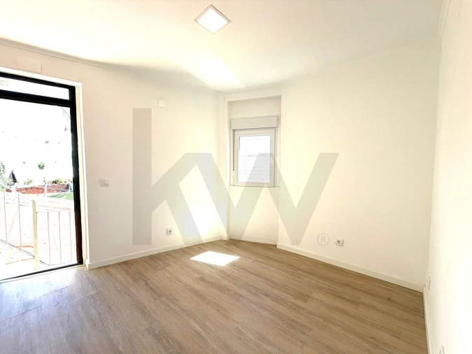 Apartamento T1 para Arrendamento em Penha de França Foto 2