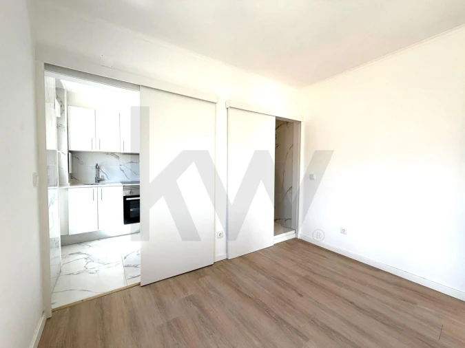 Apartamento T1 para Arrendamento em Penha de França Foto 8