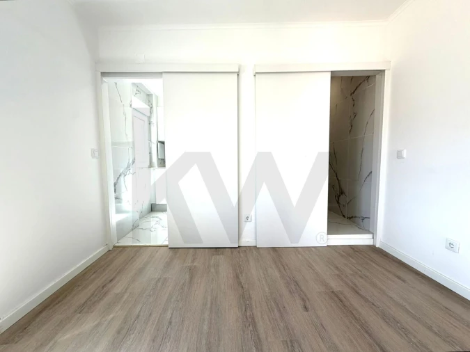 Apartamento T1 para Arrendamento em Penha de França Foto 7