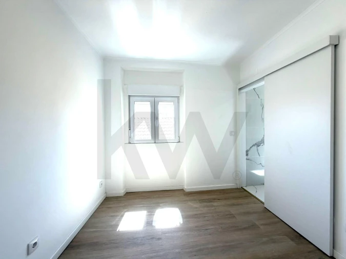 Apartamento T1 para Arrendamento em Penha de França Foto 5
