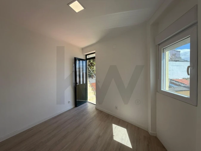 Apartamento T1 para Arrendamento em Penha de França Foto 18