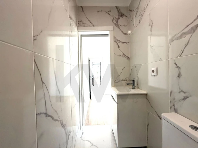 Apartamento T1 para Arrendamento em Penha de França Foto 17