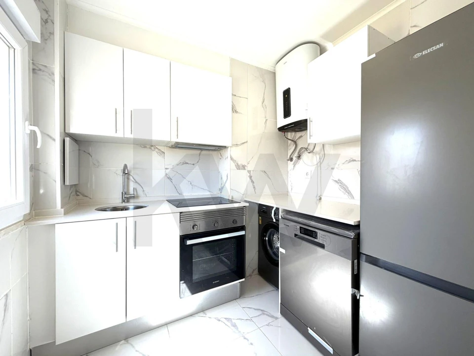Apartamento T1 para Arrendamento em Penha de França Foto 9