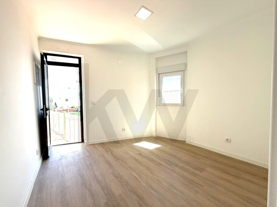 Apartamento T1 para Arrendamento em Penha de França Foto 3