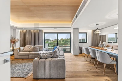 Apartamento T4 para Arrendamento em São Domingos de Benfica