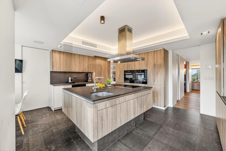 Apartamento T4 para Arrendamento em São Domingos de Benfica Foto 7