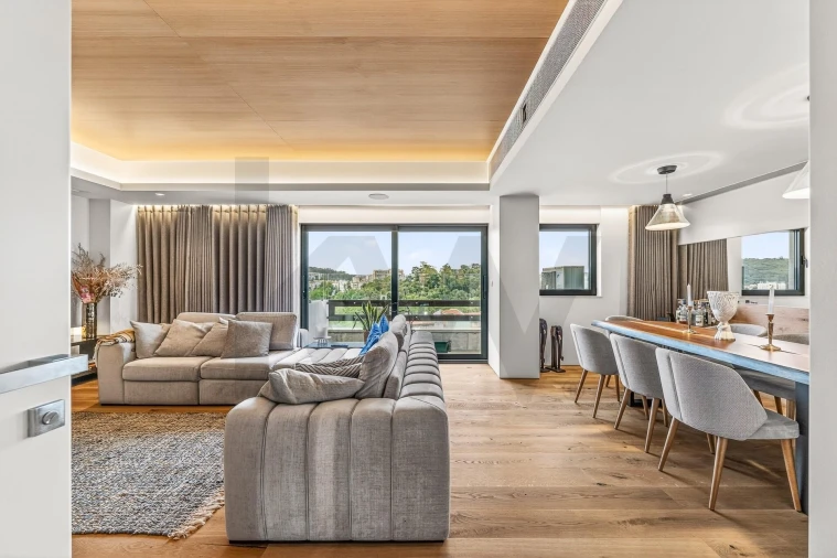 Apartamento T4 para Arrendamento em São Domingos de Benfica Foto 4