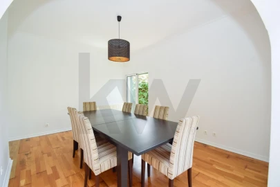 Apartamento T2 para Venda em Oeiras e São Julião da Barra, Paço de Arcos e Caxias