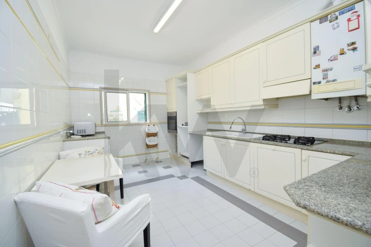 Apartamento T2 para Venda em Oeiras e São Julião da Barra, Paço de Arcos e Caxias Foto 12