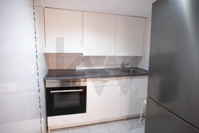 Apartamento T1 para Venda em Santa Maria Maior
