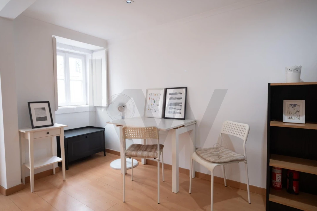 Apartamento T1 para Venda em Santa Maria Maior Foto 5