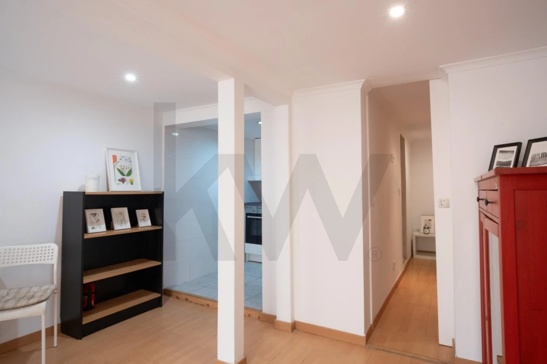 Apartamento T1 para Venda em Santa Maria Maior Foto 3