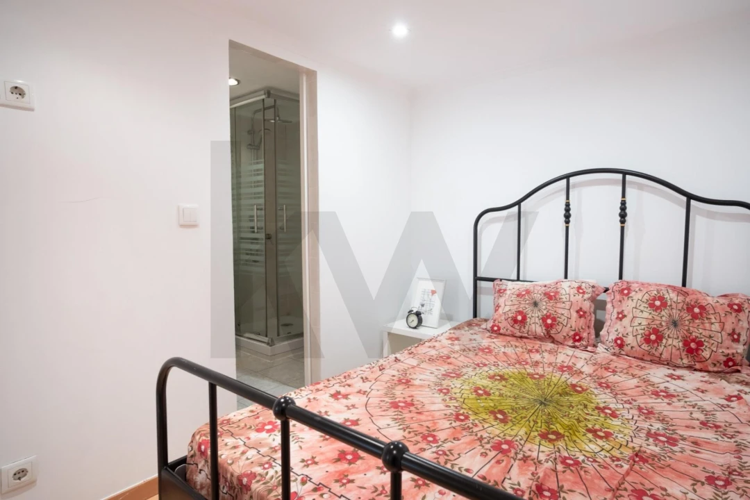 Apartamento T1 para Venda em Santa Maria Maior Foto 12